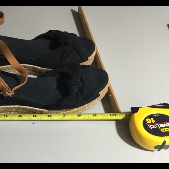 TORY BURCH Knotted Bow Wedge Sandal Black Tan 40 - Picture 8 of 9